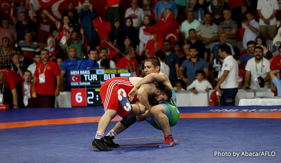 Photograph of Wrestling Freestyle athletes.